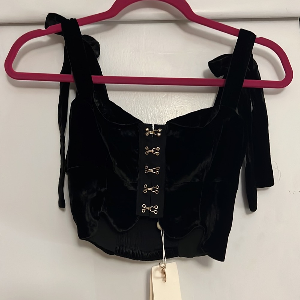 FOR LOVE AND LEMONS - Picture 2 of 2